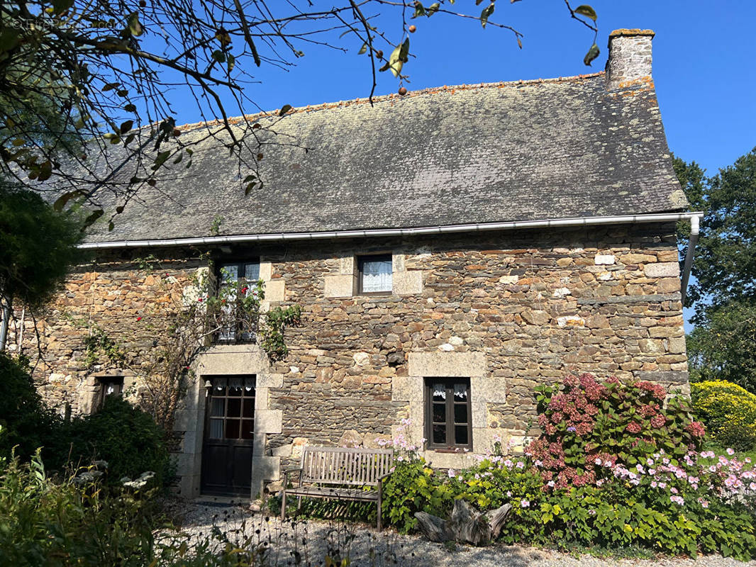 Maison à LA GREE-SAINT-LAURENT