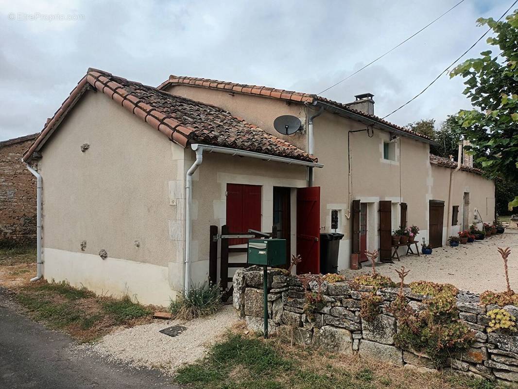 Maison à SAINT-ROMAIN