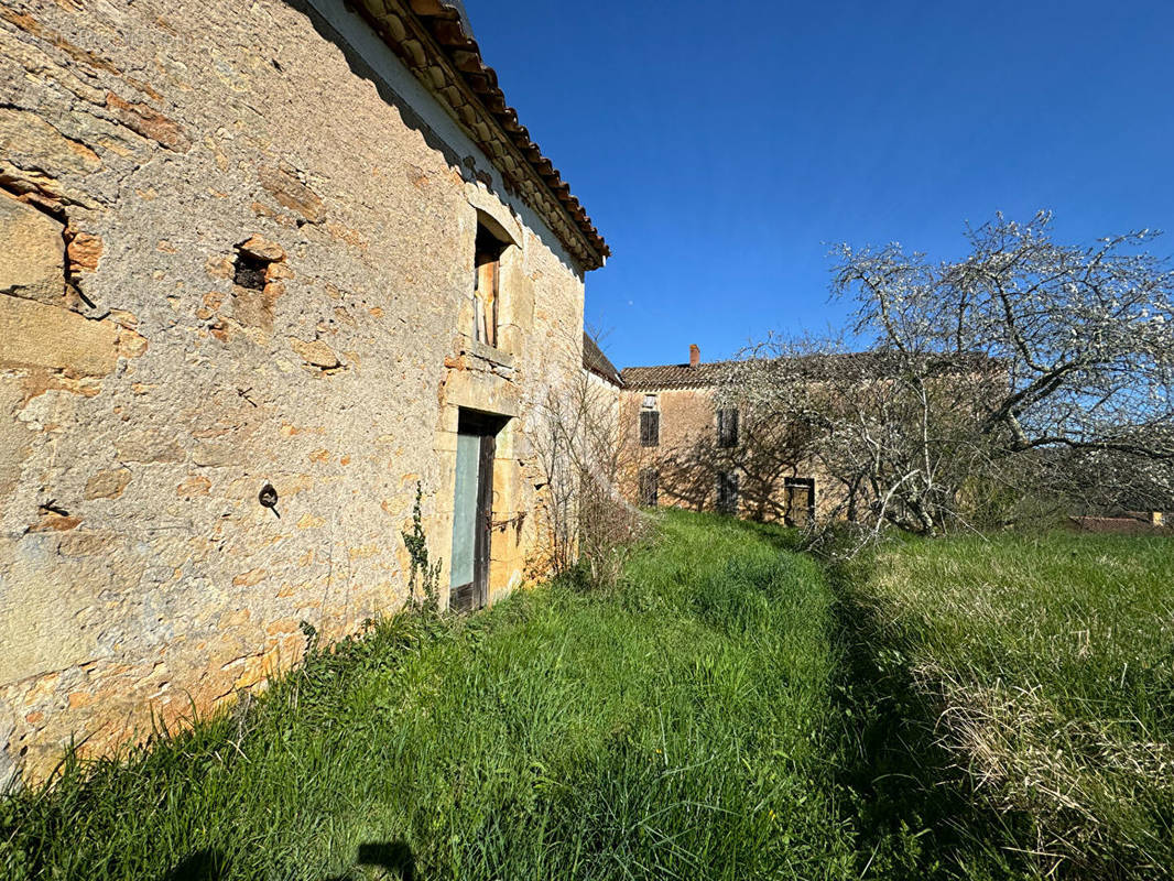 Maison à MONTCABRIER