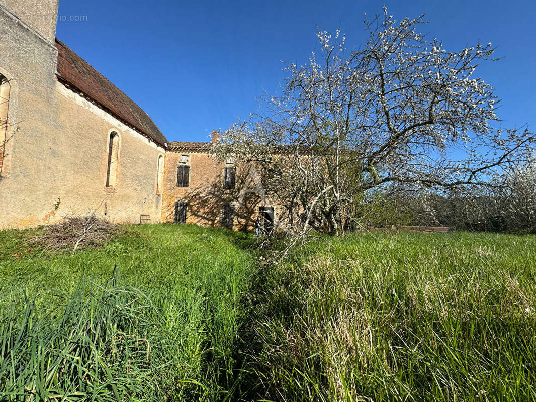 Maison à MONTCABRIER