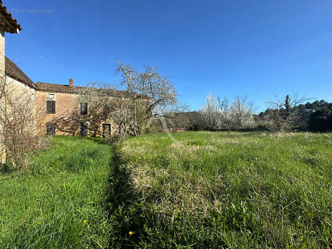 Maison à MONTCABRIER