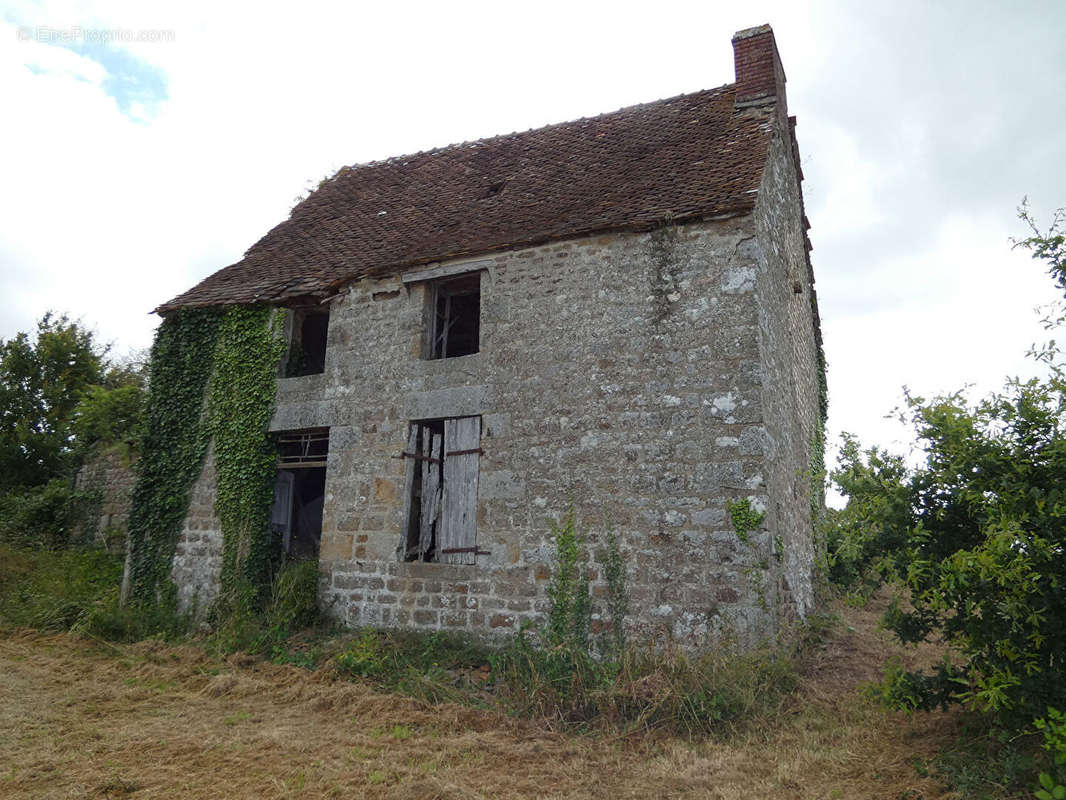 Maison à SAINT-FRAIMBAULT