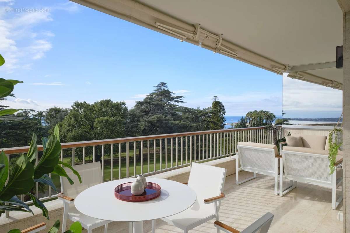 Appartement à CANNES