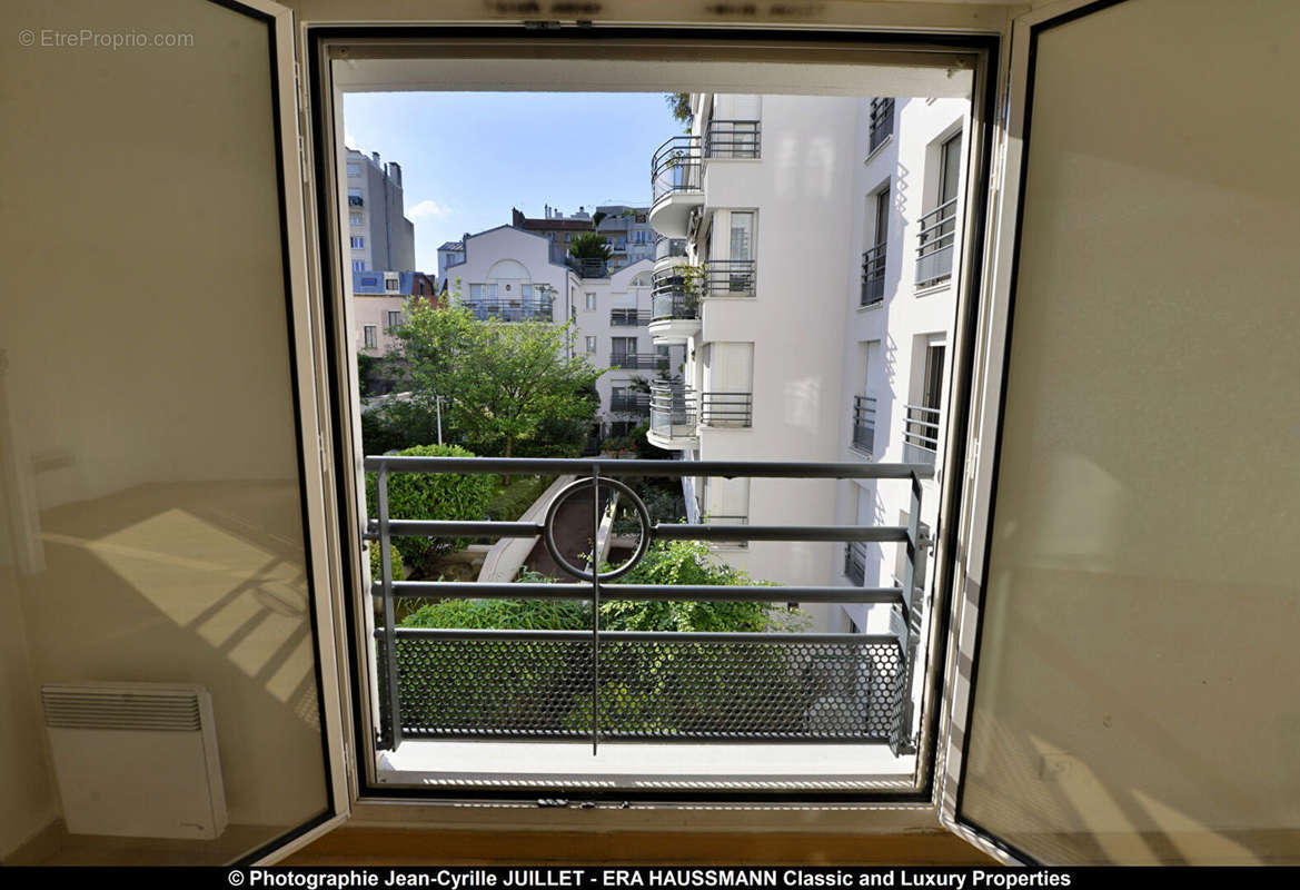 Appartement à PARIS-20E