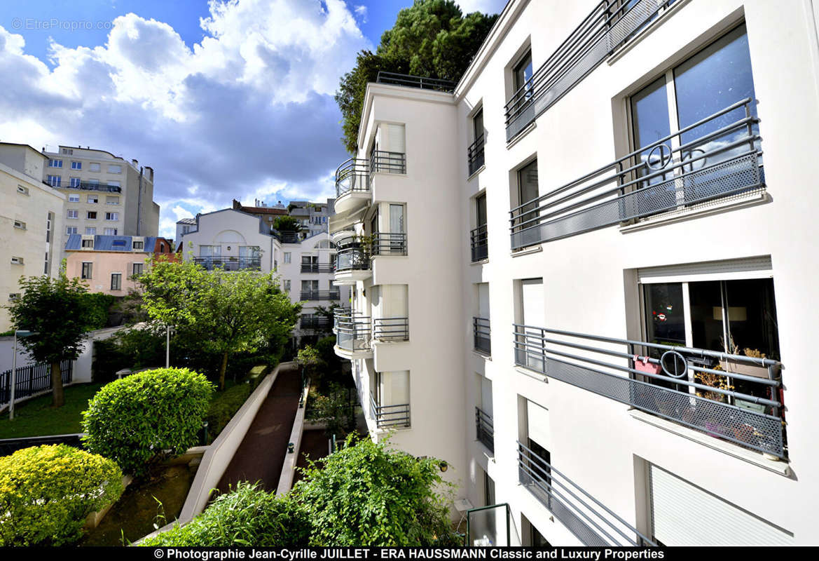 Appartement à PARIS-20E