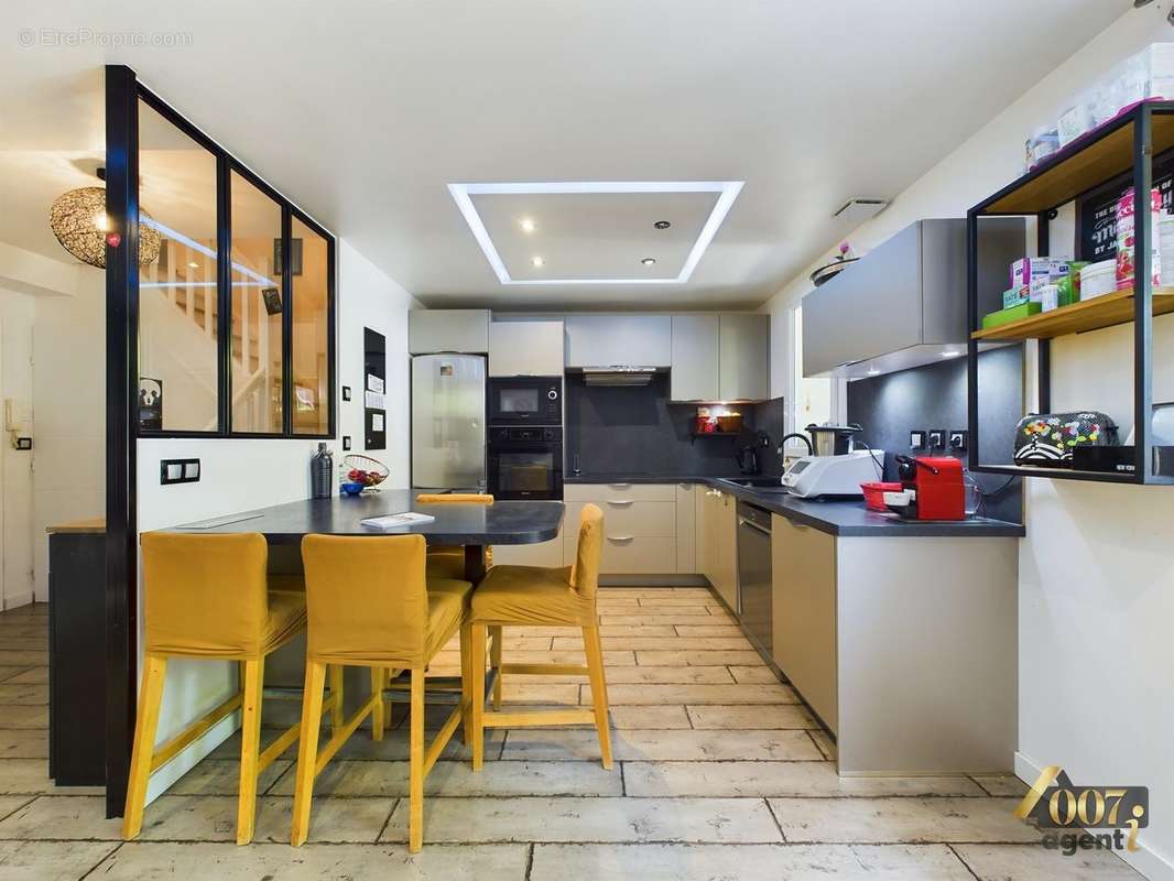 Cuisine - Appartement à CHAMBERY