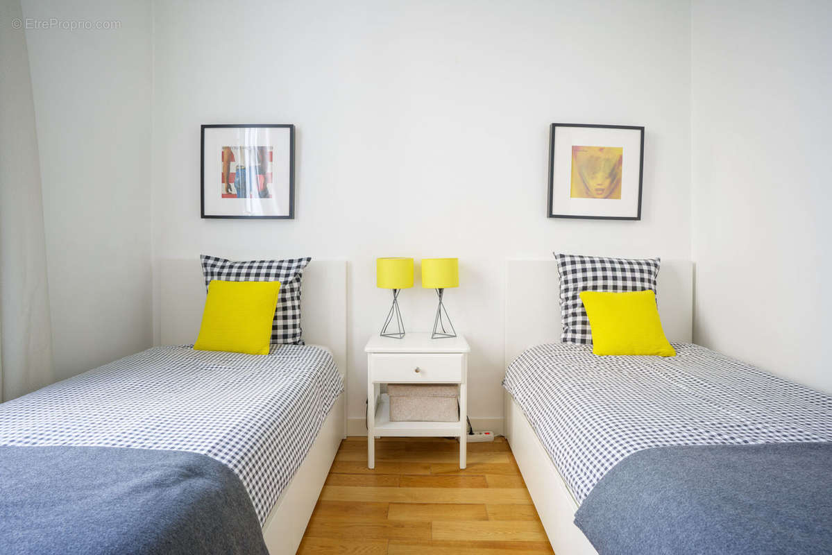 Appartement à PARIS-8E