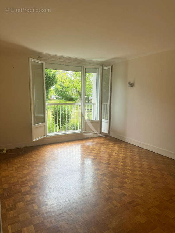 Appartement à LIMEIL-BREVANNES