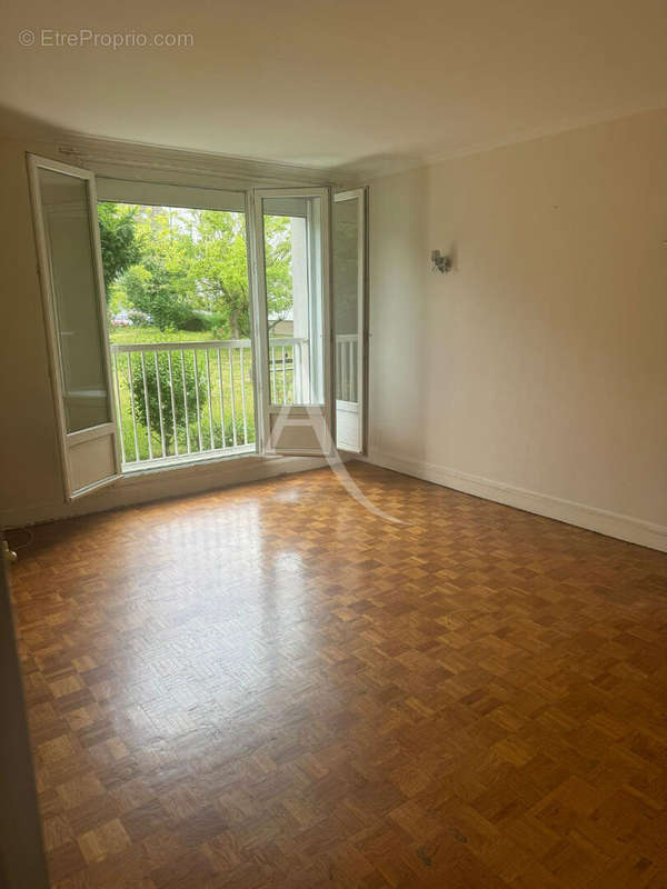 Appartement à LIMEIL-BREVANNES