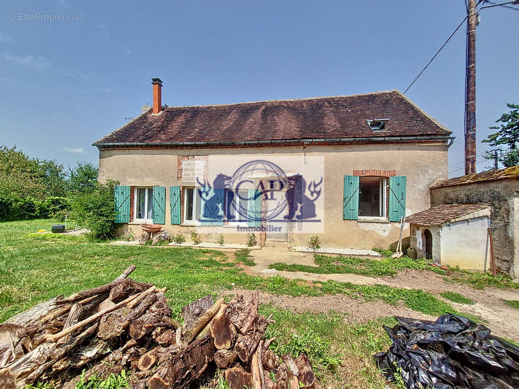 Maison à THORIGNY-SUR-OREUSE