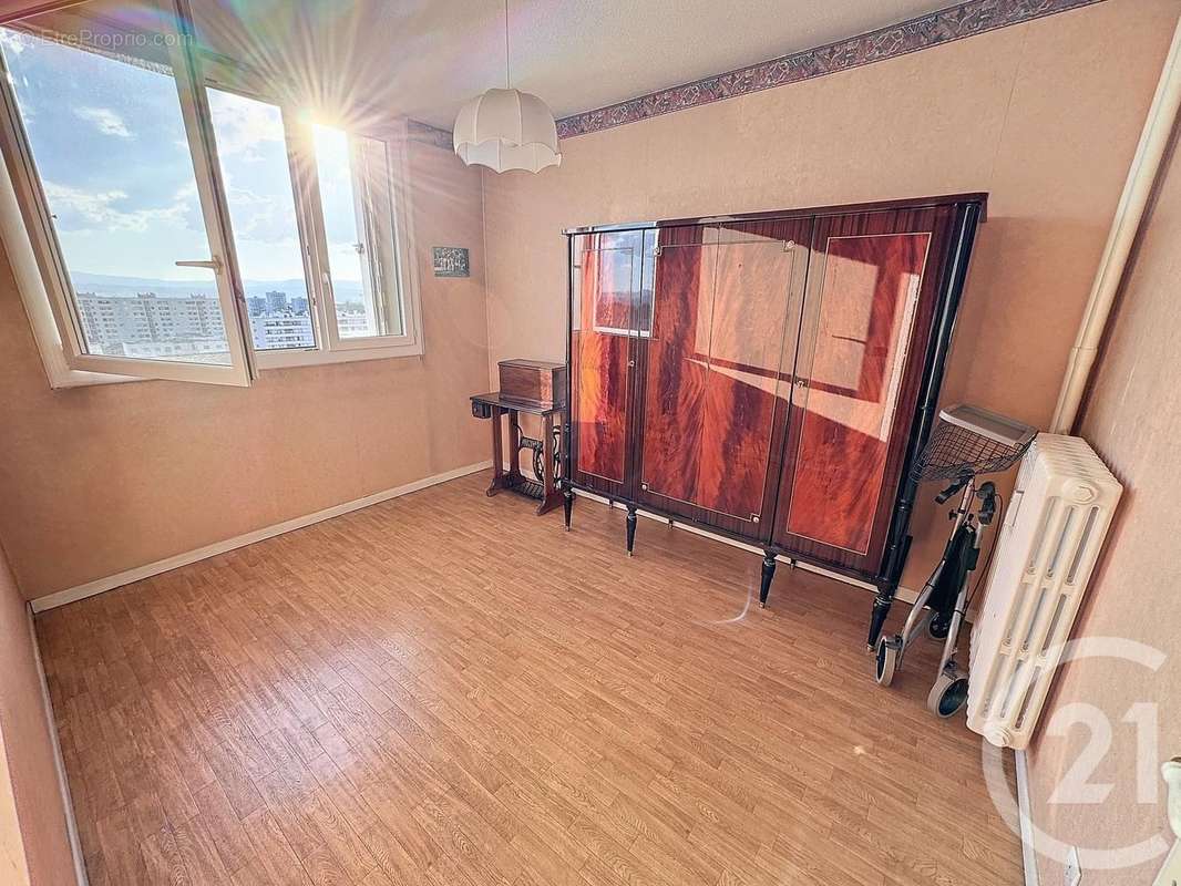 Appartement à LYON-8E