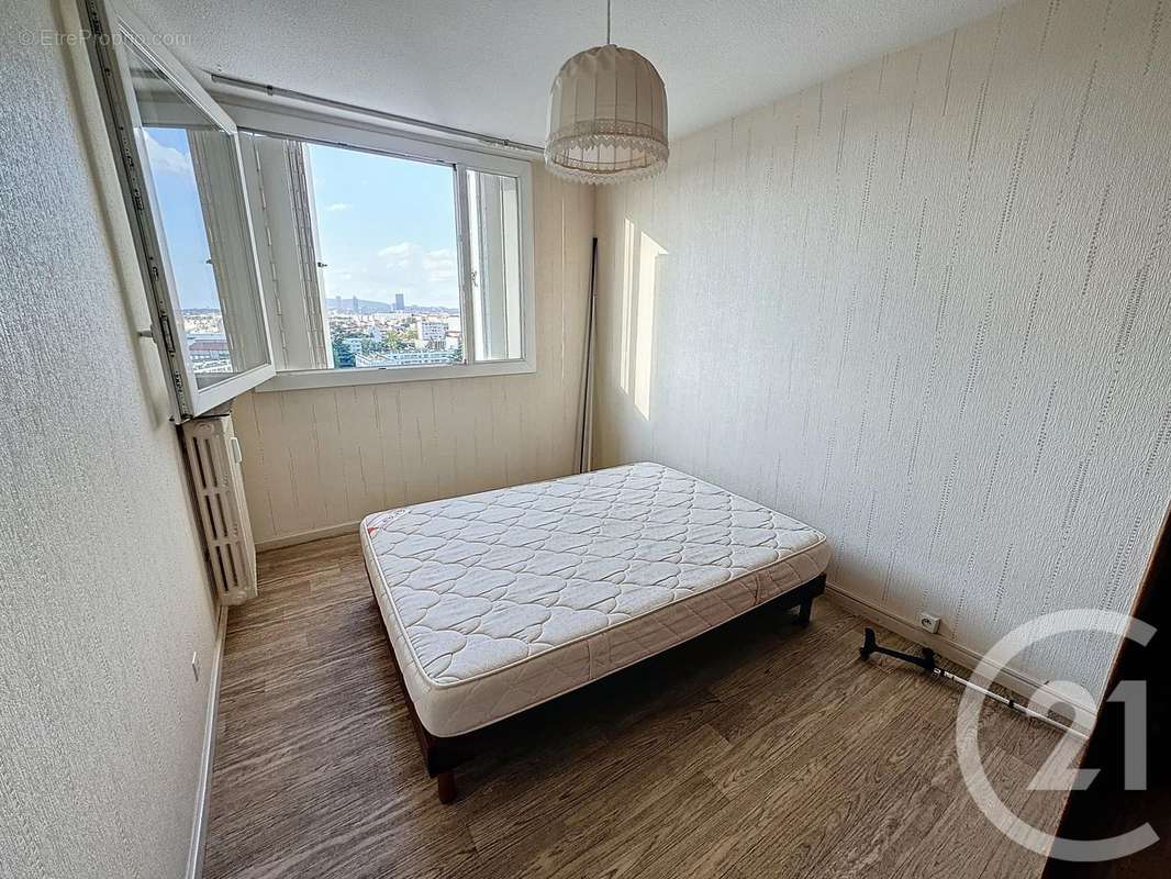 Appartement à LYON-8E