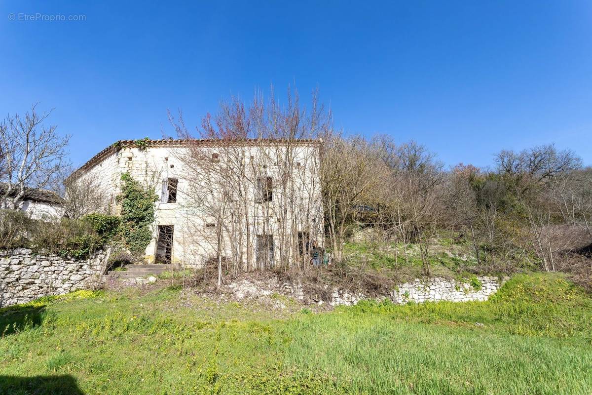 Maison à TOUFFAILLES