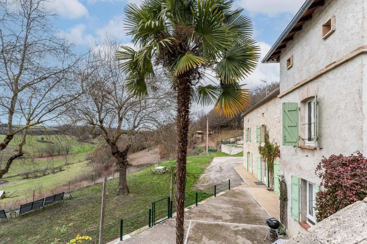 Maison à SAINT-AMANS-DE-PELLAGAL