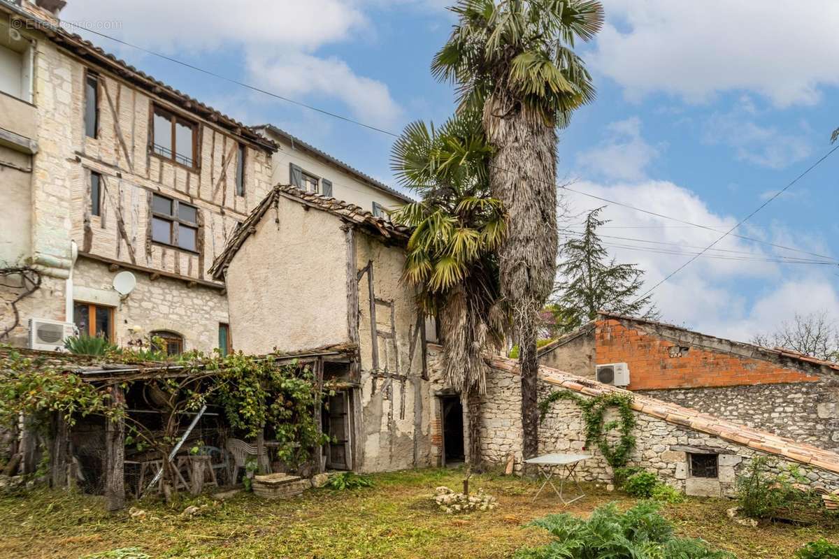 Maison à LAUZERTE