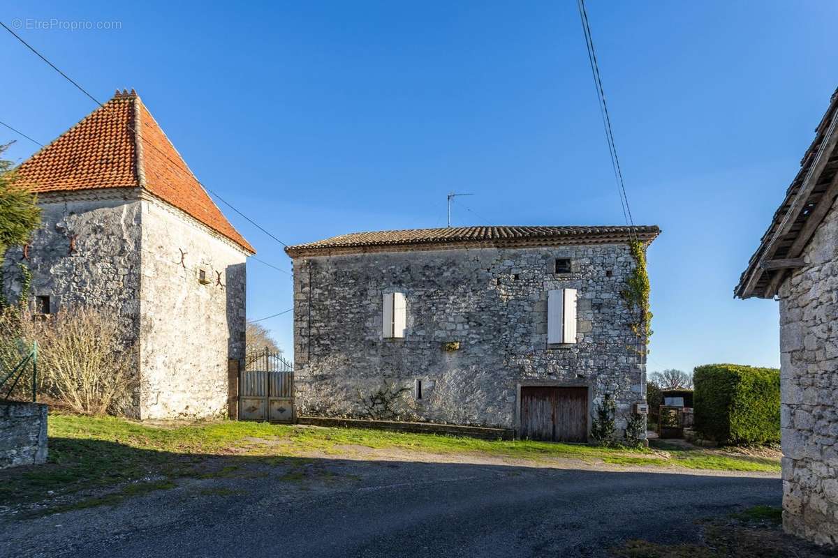 Maison à BOURG-DE-VISA