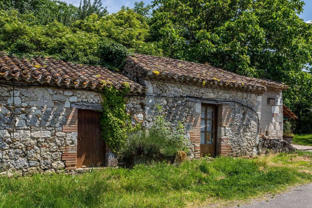 Maison à BRASSAC