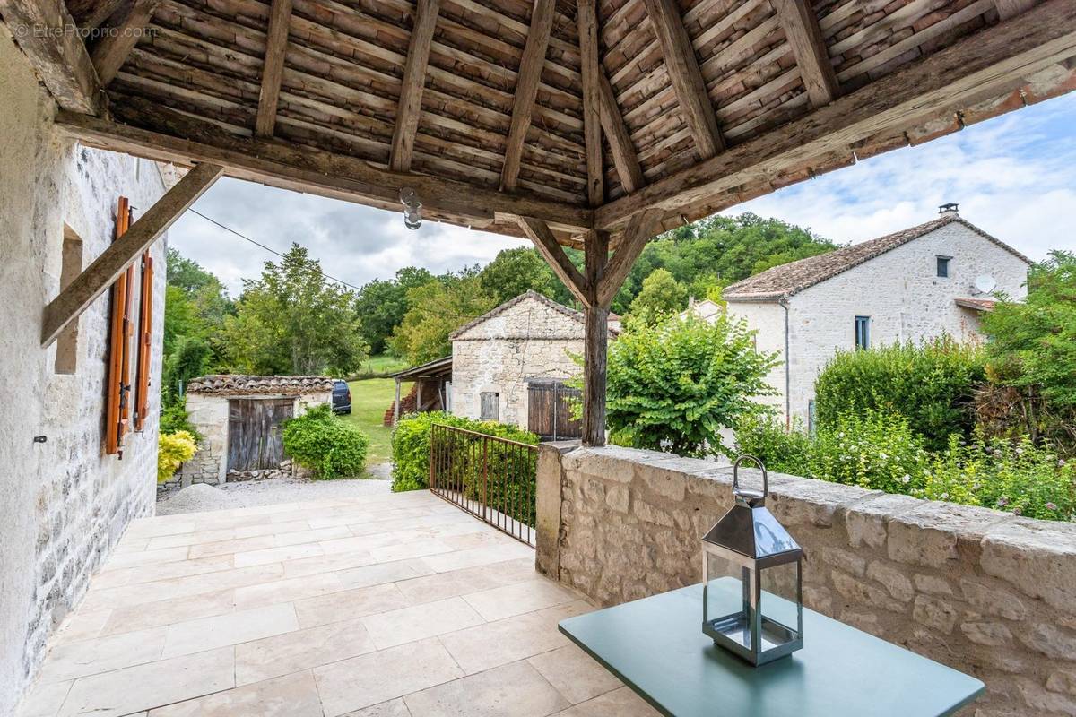 Maison à BAGAT-EN-QUERCY