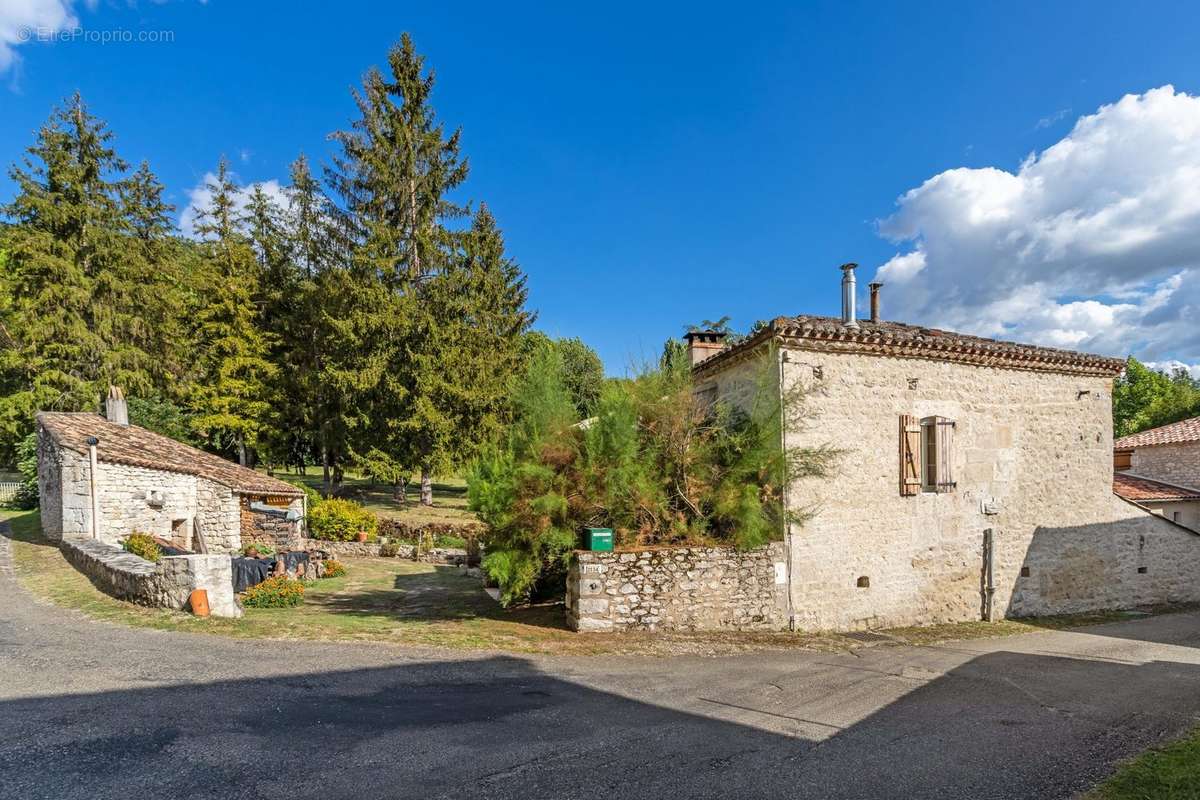 Maison à BAGAT-EN-QUERCY