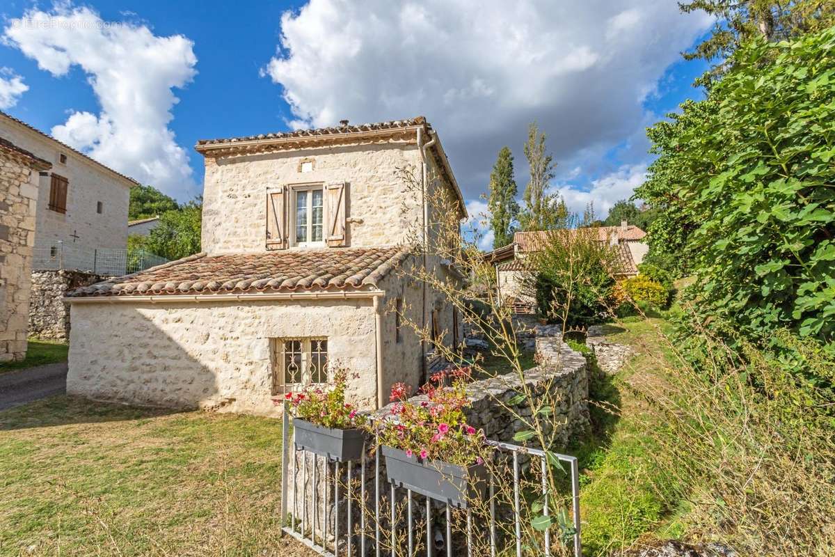 Maison à BAGAT-EN-QUERCY