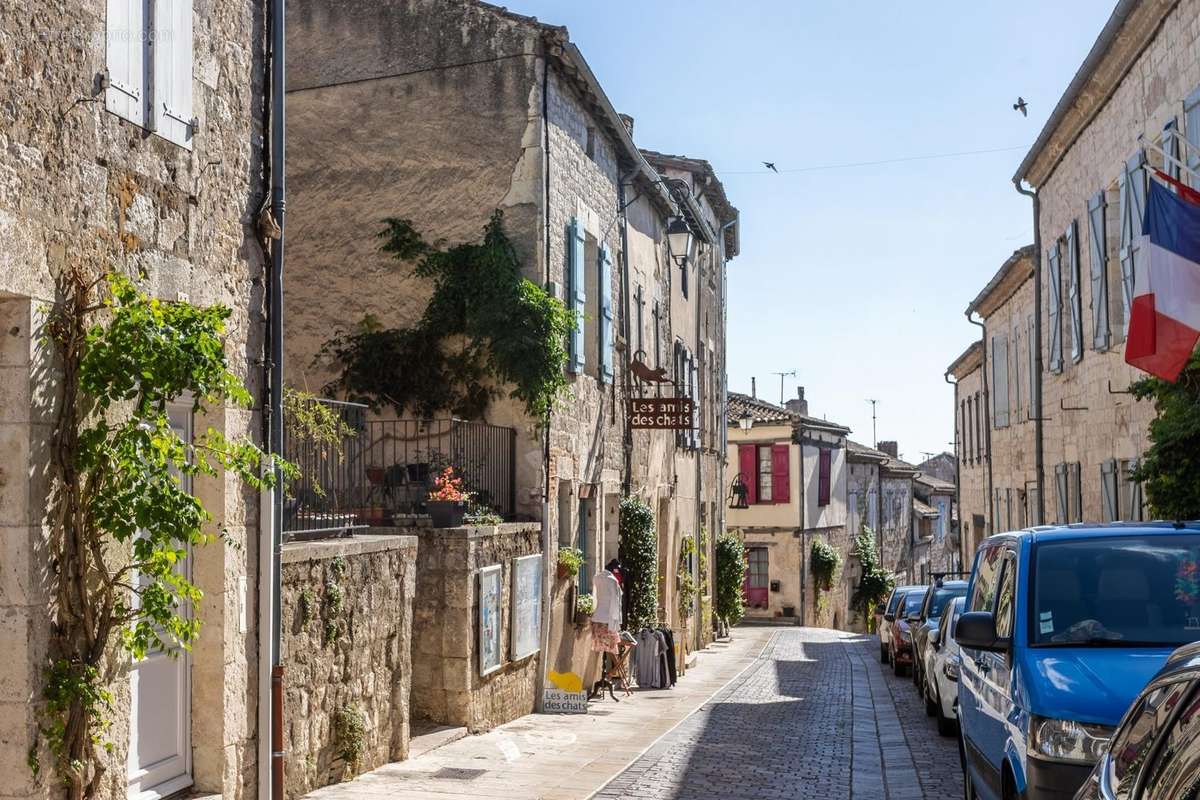 Maison à LAUZERTE