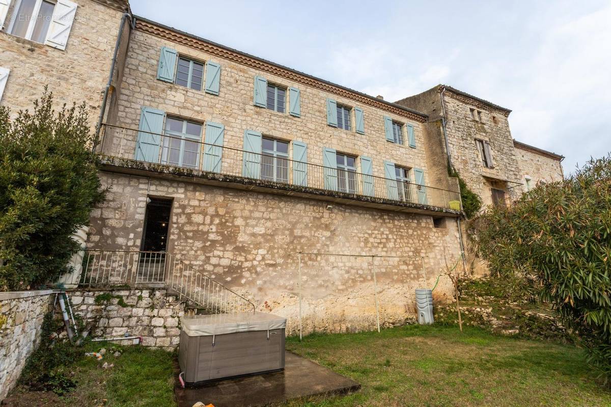 Maison à LAUZERTE