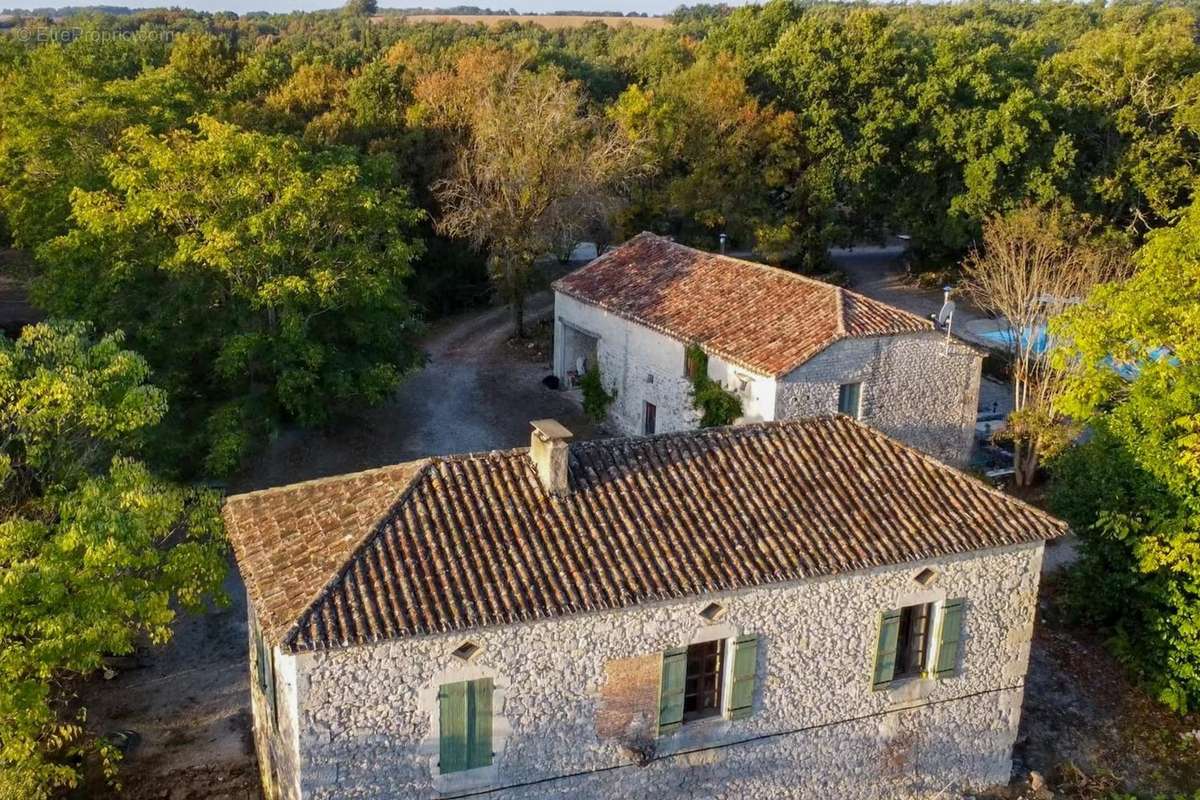 Maison à LAUZERTE