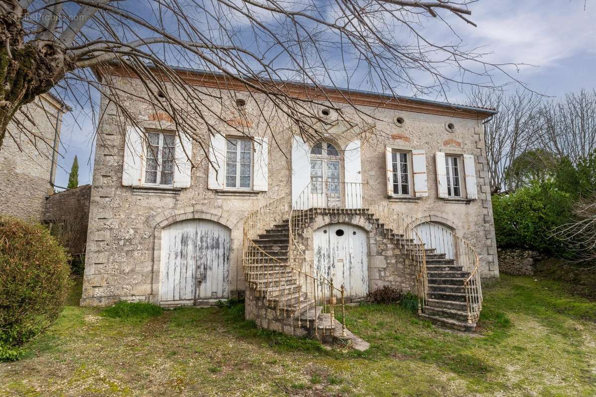 Maison à BEAUVILLE