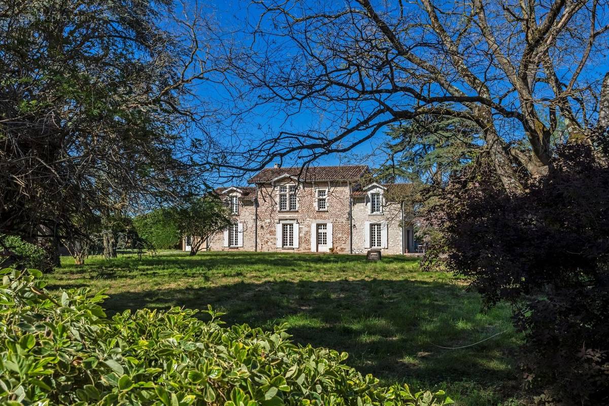 Maison à VILLENEUVE-SUR-LOT