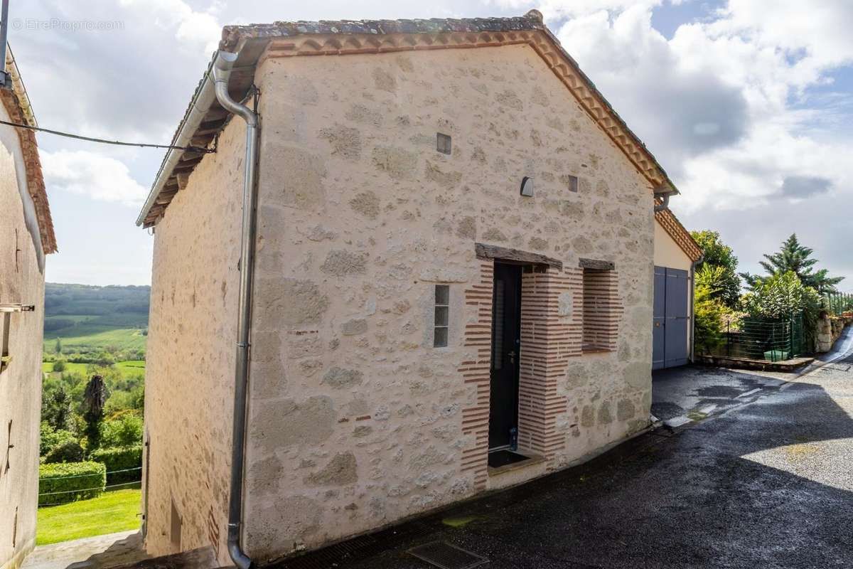 Maison à SAINT-SARDOS