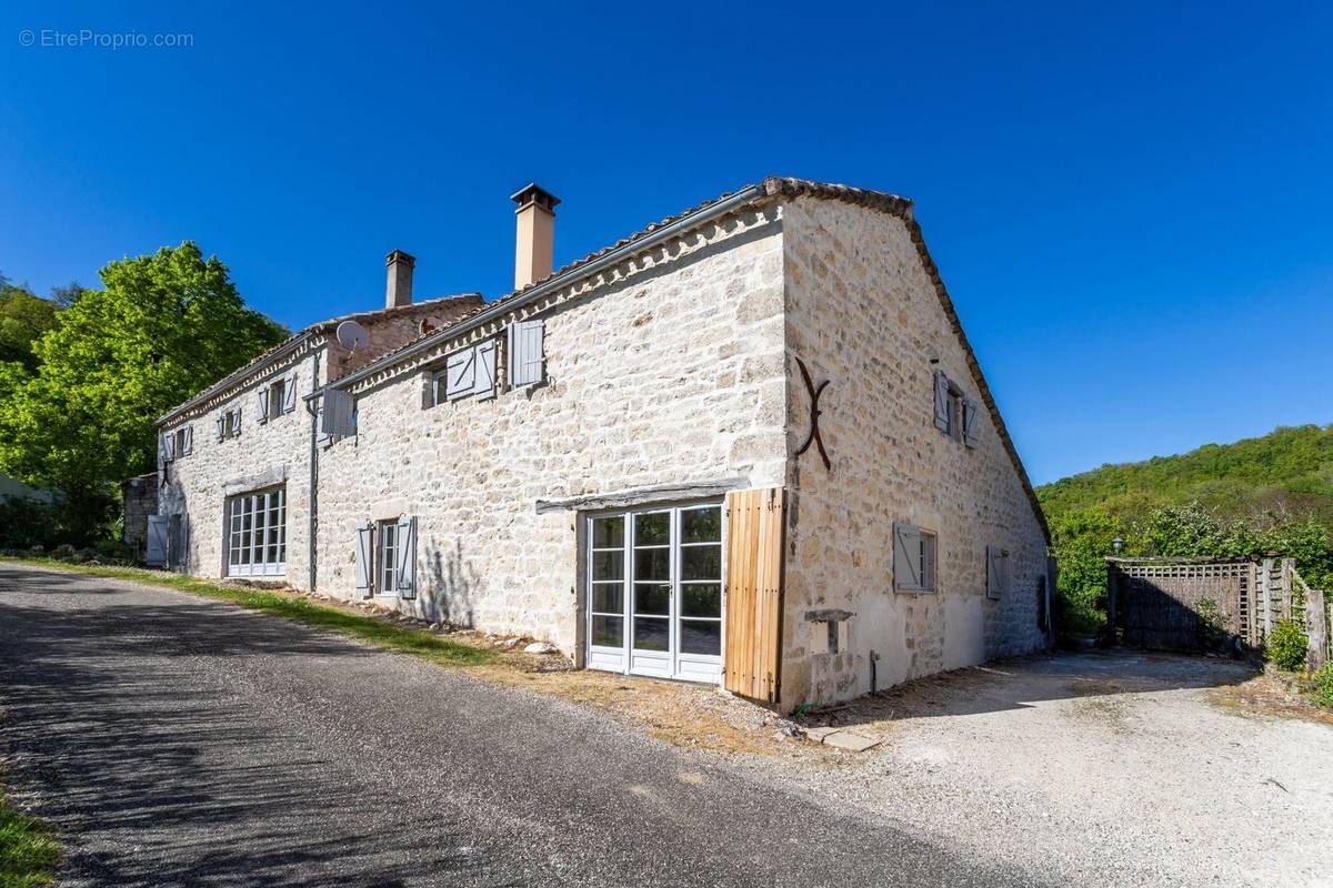 Maison à BAGAT-EN-QUERCY