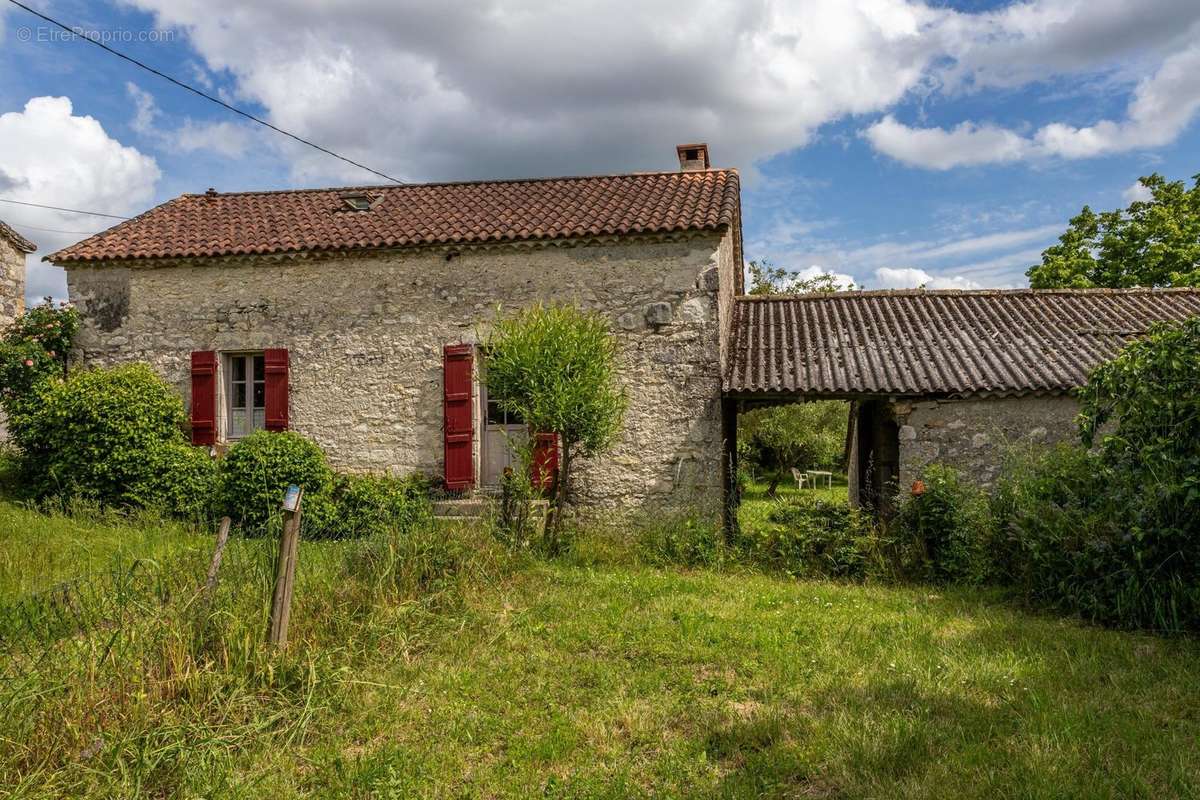 Maison à ENGAYRAC