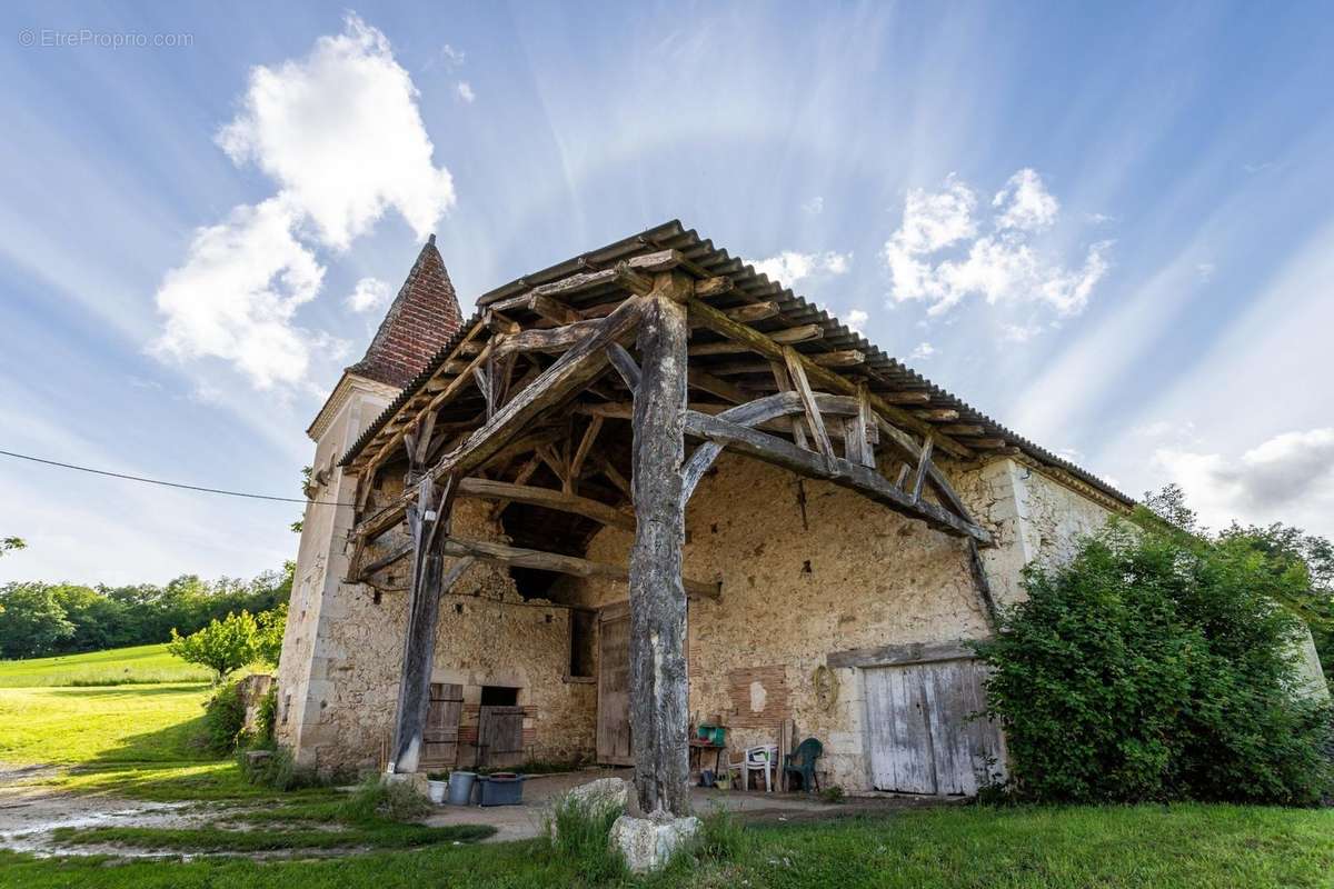 Maison à BRASSAC