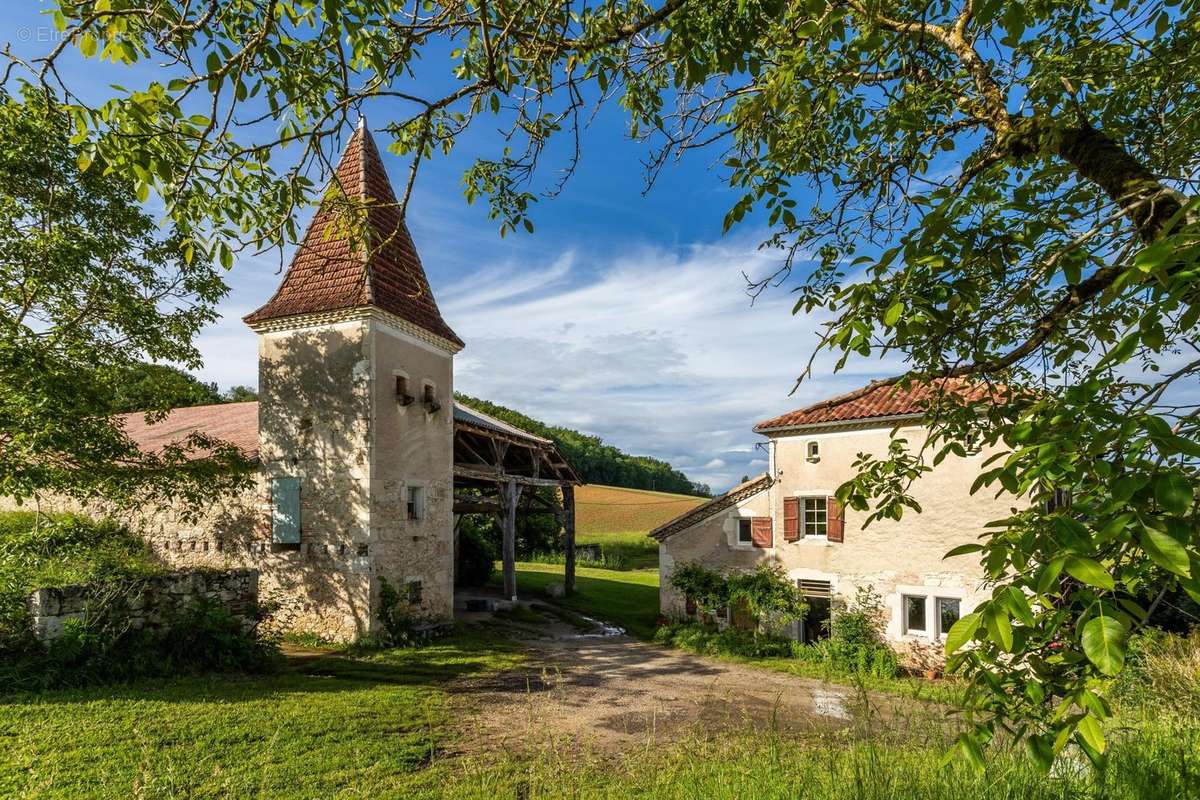 Maison à BRASSAC