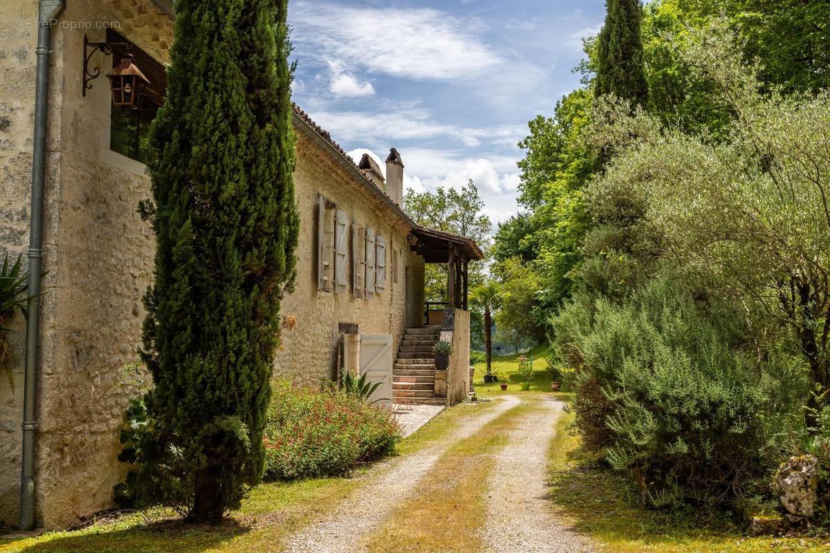 Maison à BAGAT-EN-QUERCY