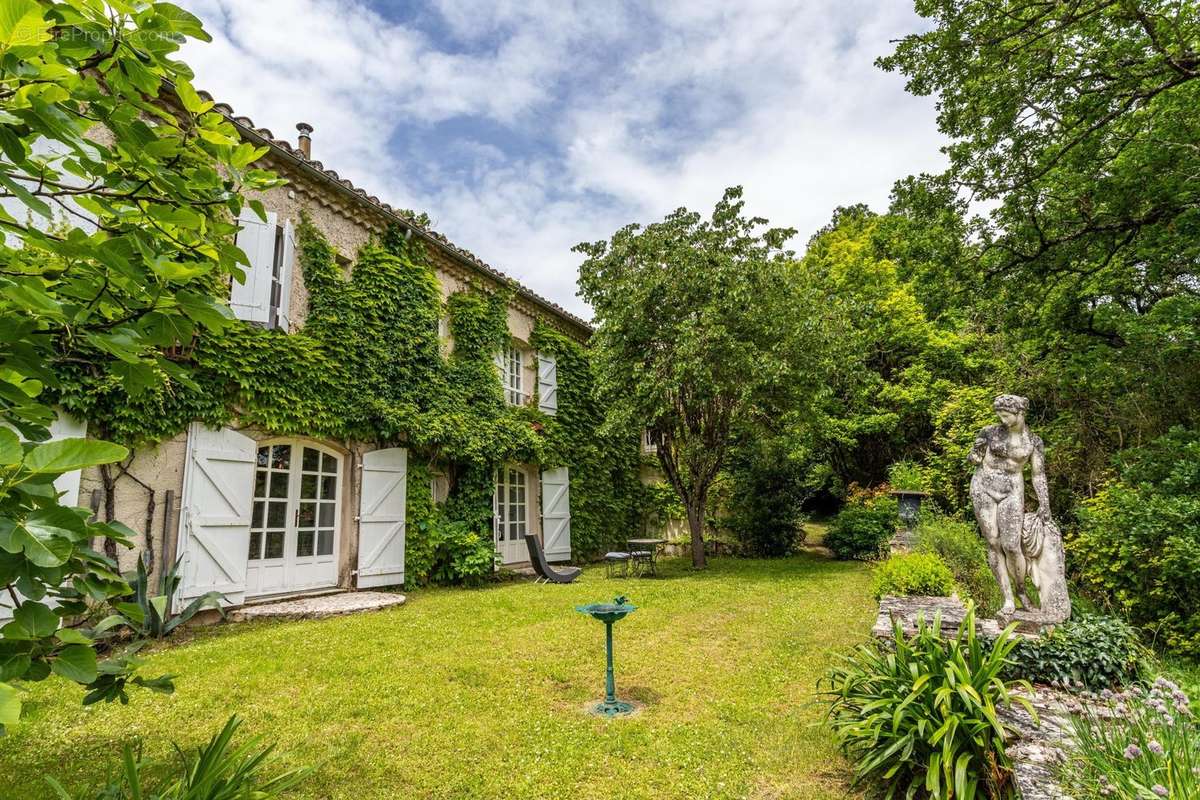 Maison à BAGAT-EN-QUERCY