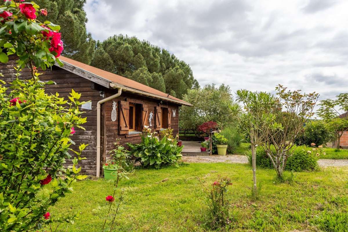 Maison à CASTELSAGRAT