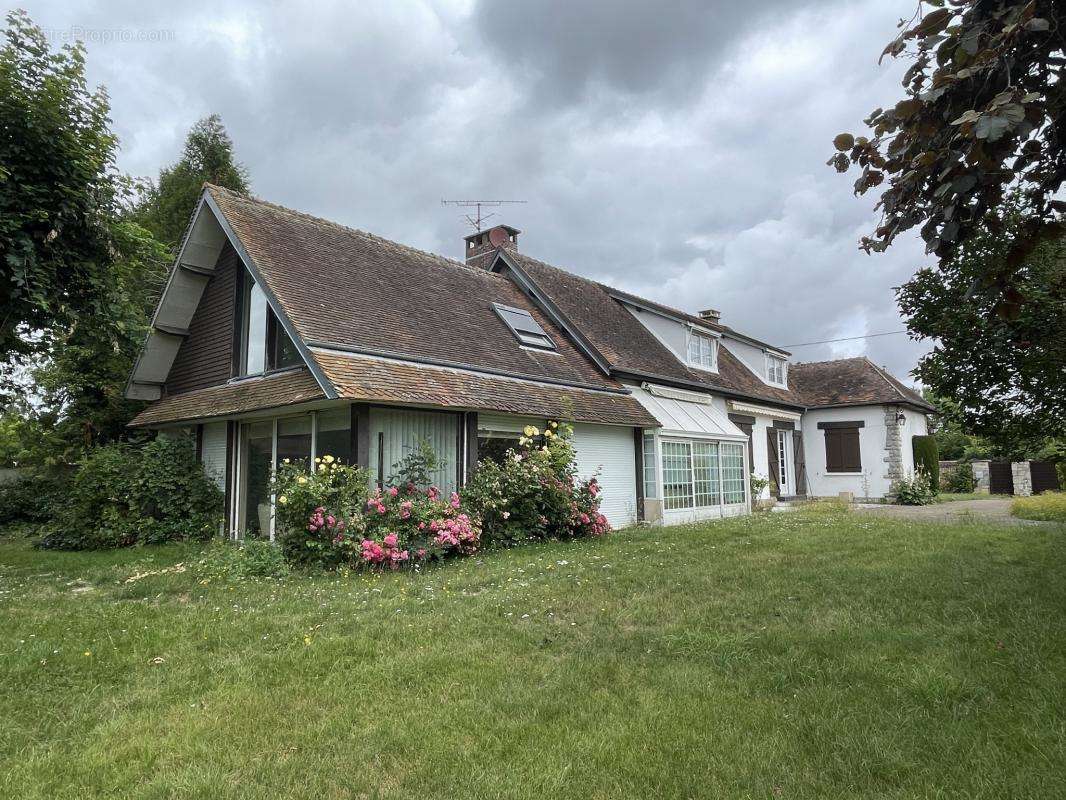 Maison à BEAUVAIS