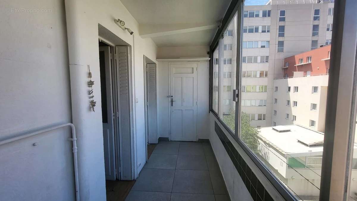 Appartement à MARSEILLE-8E