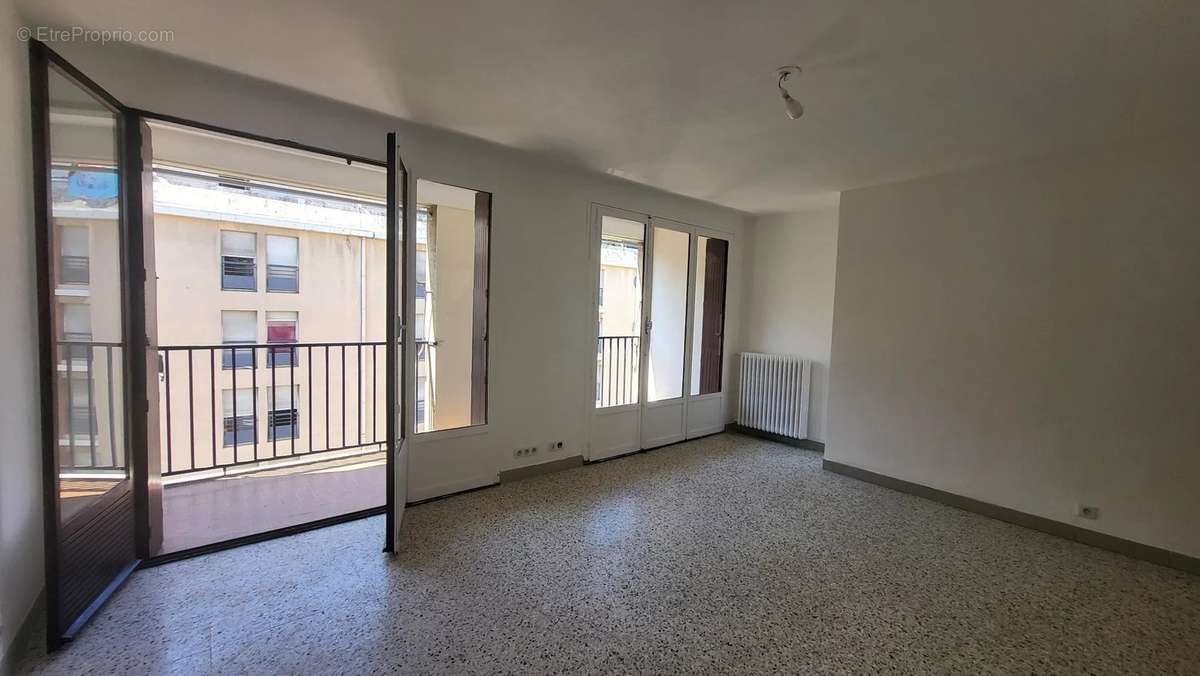 Appartement à MARSEILLE-10E