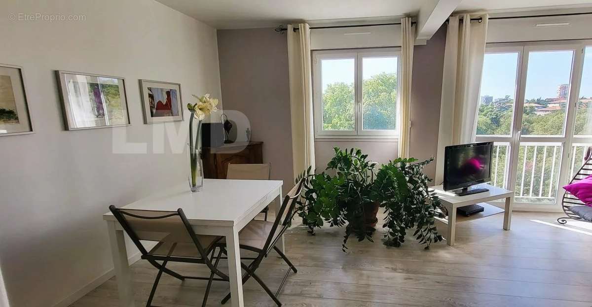 Appartement à MARSEILLE-12E