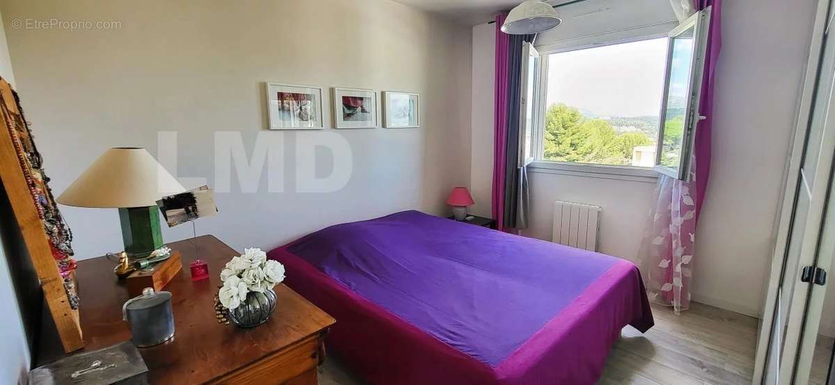 Appartement à MARSEILLE-12E