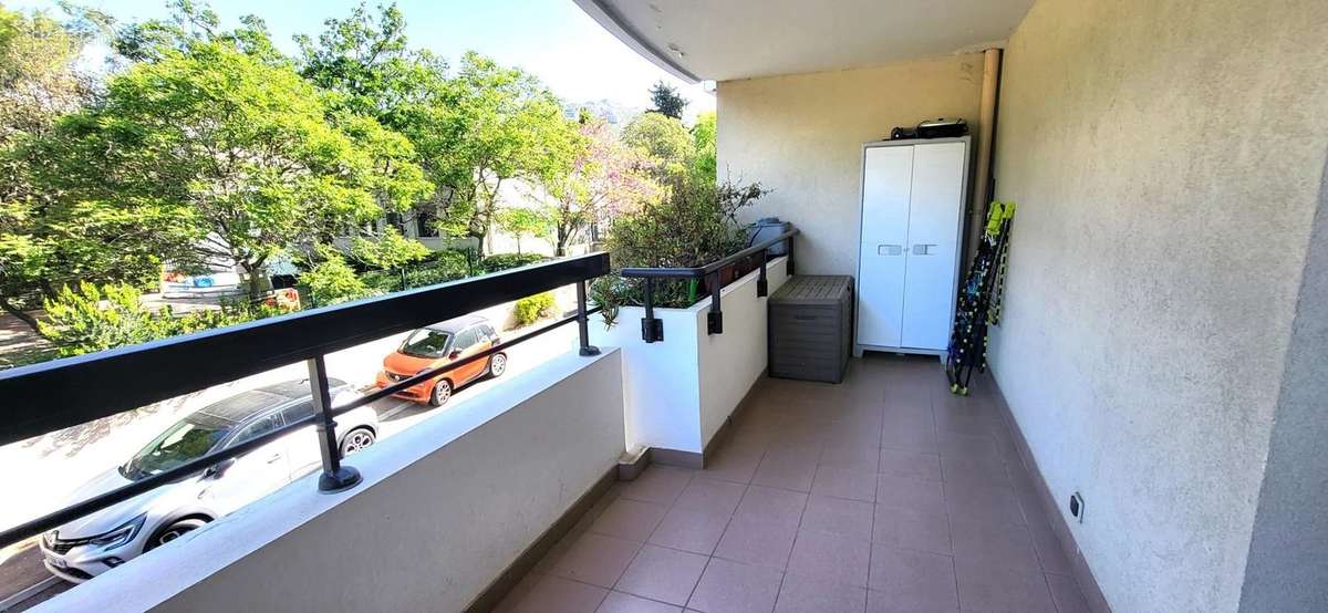 Appartement à MARSEILLE-9E