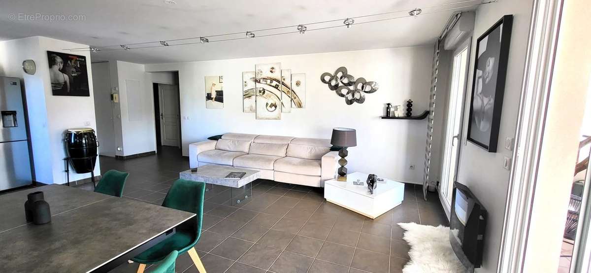 Appartement à MARSEILLE-9E