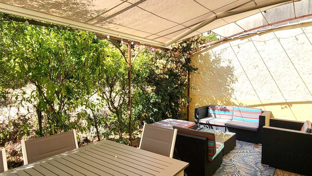 Appartement à SANARY-SUR-MER