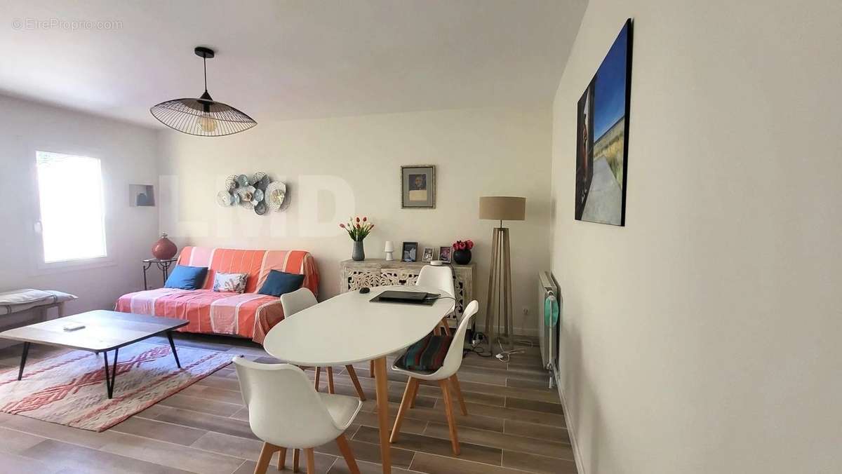 Appartement à SANARY-SUR-MER