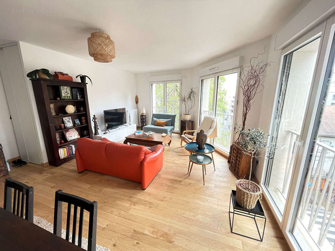 Appartement à CLICHY