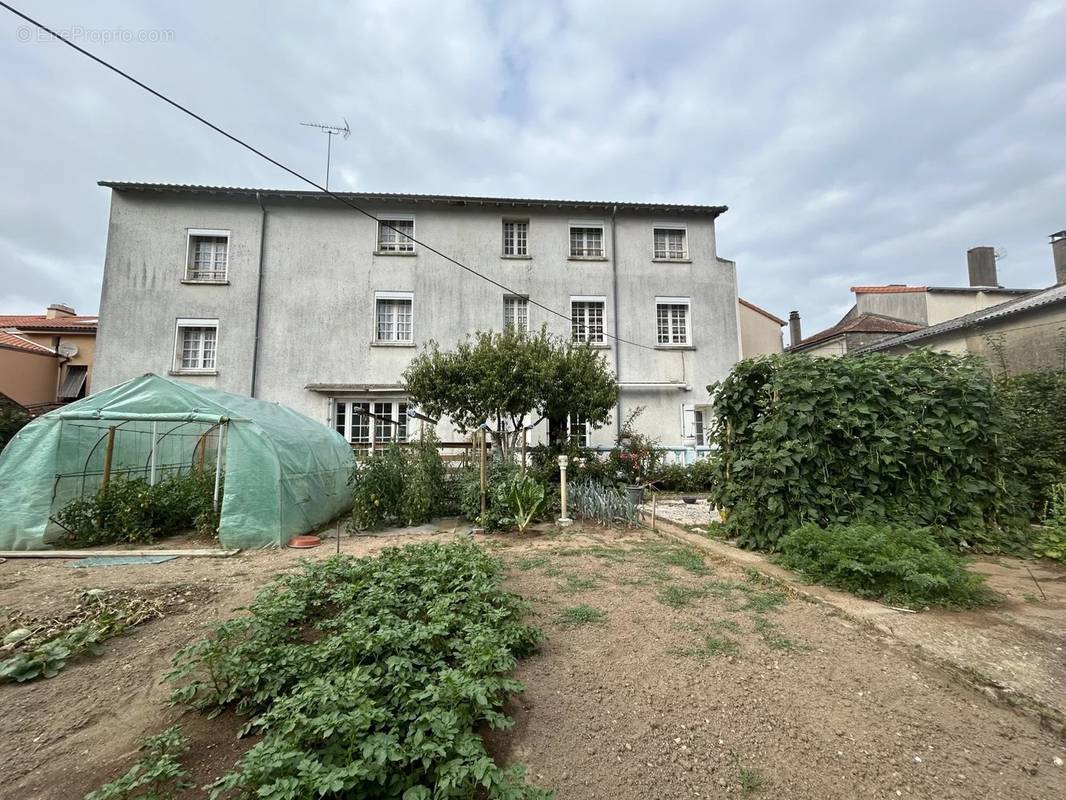 Maison à CHEMILLE