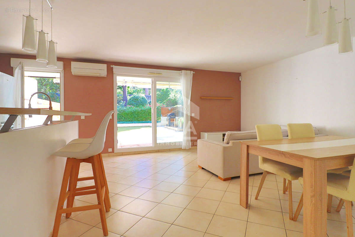 Appartement à MARSEILLE-9E