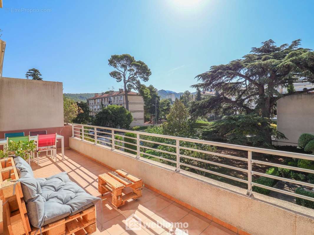 Appartement à MARSEILLE-9E